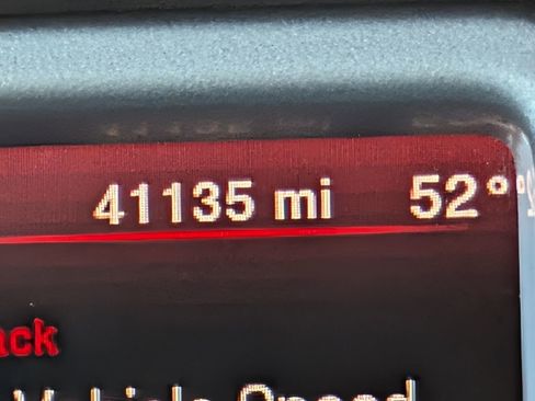 Used 2020 Dodge Journey SE image 16