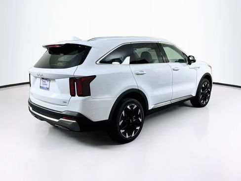 Used 2025 Kia Sorento EX w/ Panoramic Sunroof Package AWD/4WD image 5
