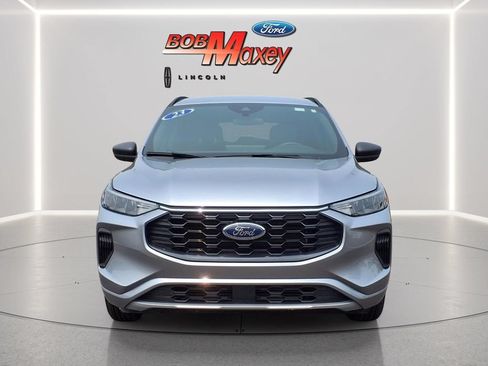 Used 2023 Ford Escape ST-Line w/ Tech Pack #1 AWD/4WD image 2