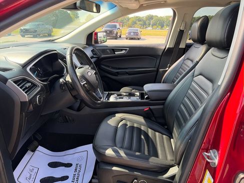 Used 2019 Ford Edge SEL w/ Equipment Group 201A AWD/4WD image 15