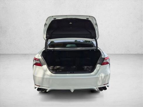 Used 2021 Toyota Camry XSE FWD image 7