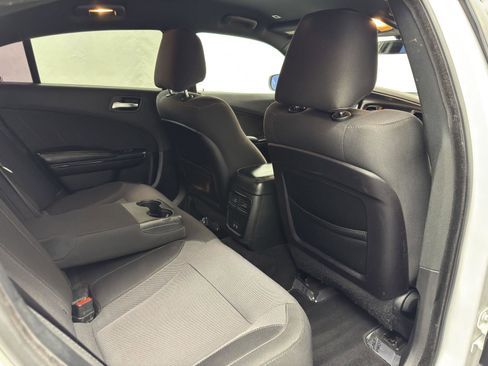 Used 2019 Dodge Charger SXT w/ Blacktop Package image 32