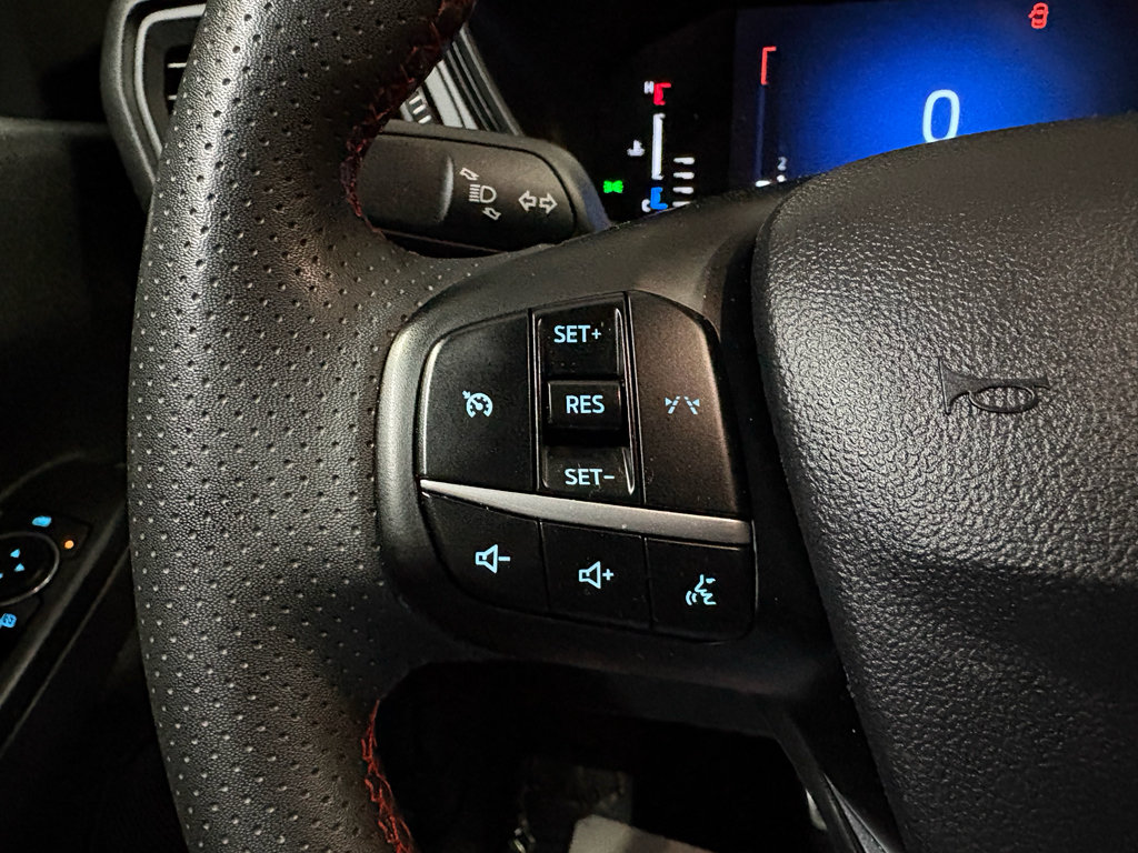 Used 2024 Ford Escape ST-Line AWD/4WD image 17