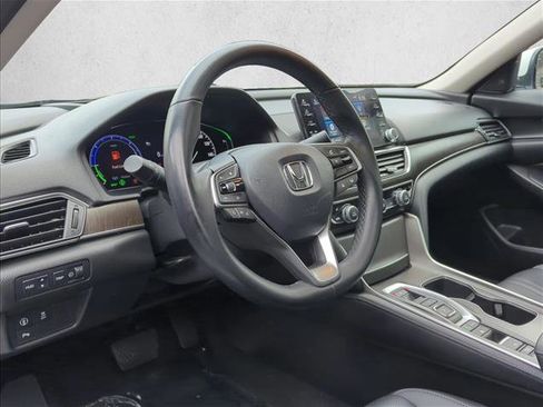 Used 2022 Honda Accord Touring image 9