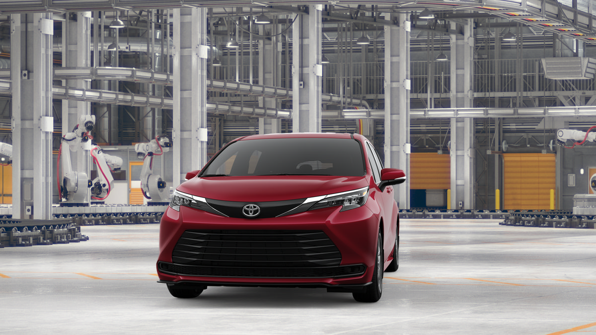 New 2026 Toyota Sienna LE FWD image 18