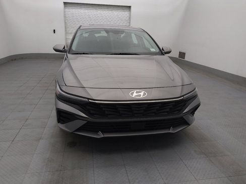 Used 2025 Hyundai Elantra SEL image 14