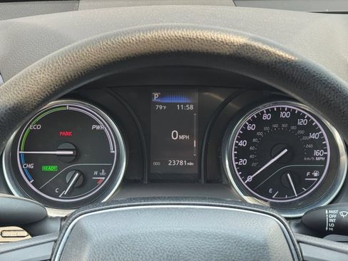 Used 2019 Toyota Camry LE FWD image 14