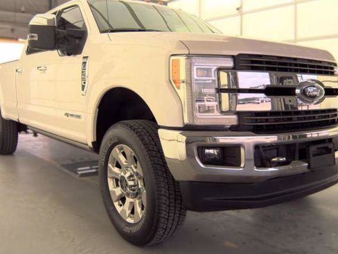 Used 2018 Ford F350 King Ranch w/ King Ranch Ultimate Package AWD/4WD image 4
