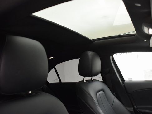 Used 2020 Mercedes-Benz A 220 image 18