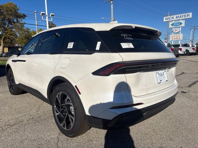 New 2026 Lincoln Nautilus Premier w/ Equipment Group 102A AWD/4WD image 8