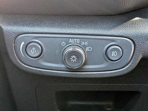 Used 2022 Chevrolet TrailBlazer LT image 18