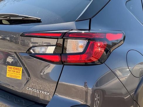 Used 2024 Subaru Crosstrek 2.0i Premium image 16