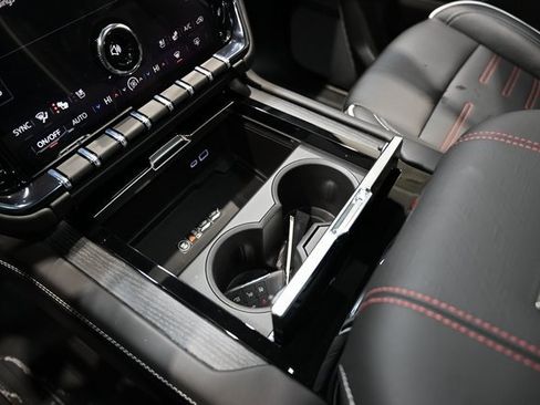 New 2026 GMC Yukon XL AT4 Ultimate w/ LPO, Illumination Package image 23