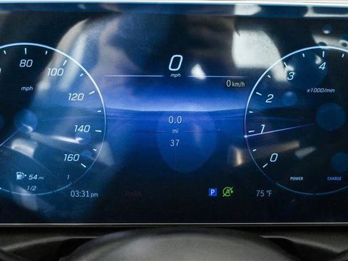 New 2025 Mercedes-Benz C 300 4MATIC Sedan image 11