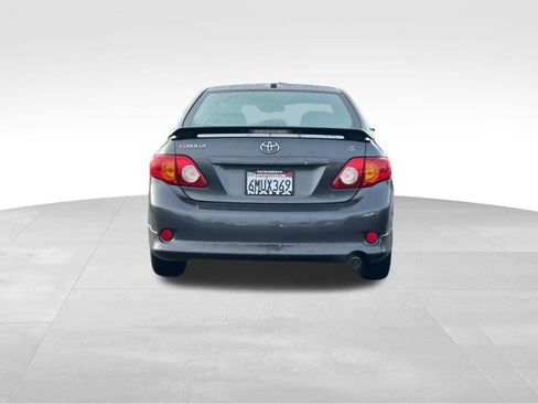 Used 2010 Toyota Corolla S image 4