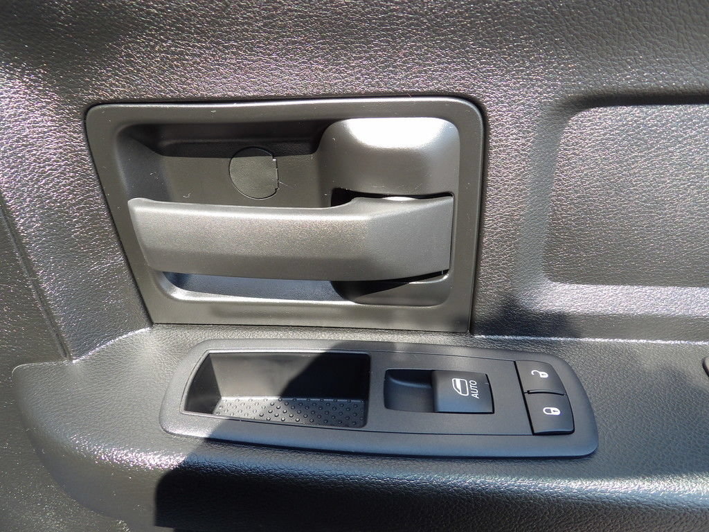 Used 2024 RAM 5500 4x4 Crew Cab image 39