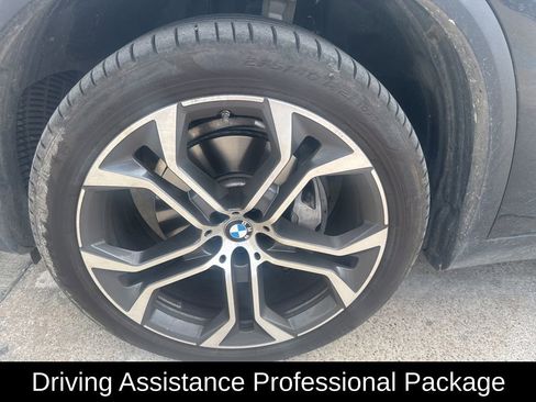 Used 2025 BMW X5 sDrive40i image 3