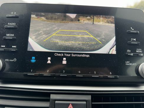 Used 2019 Honda Accord LX image 13