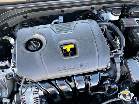 Used 2020 Hyundai Elantra Limited FWD image 31