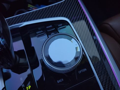 Used 2022 BMW X5 M50i w/ Executive Package image 28