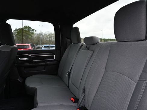 Used 2024 RAM 3500 Big Horn image 18