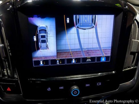 Certified 2023 Chevrolet Traverse RS image 30