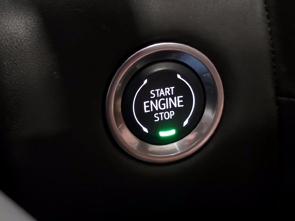 Used 2024 GMC Yukon Denali Ultimate w/ LPO, Floor Liner Package AWD/4WD image 37