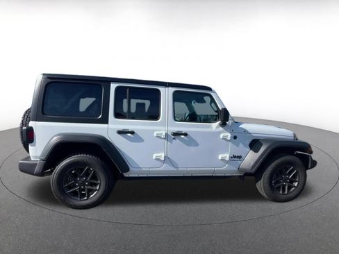 Used 2025 Jeep Wrangler Unlimited Sport AWD/4WD image 14