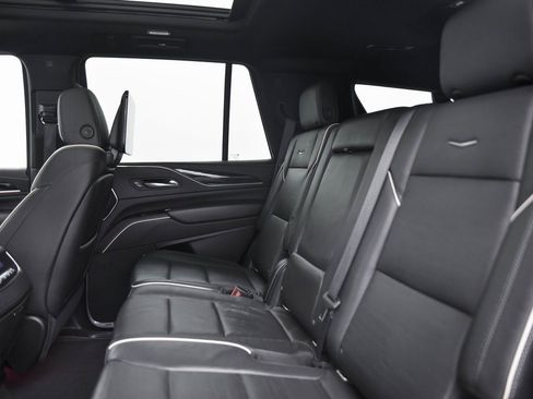 Used 2021 Cadillac Escalade Sport image 11