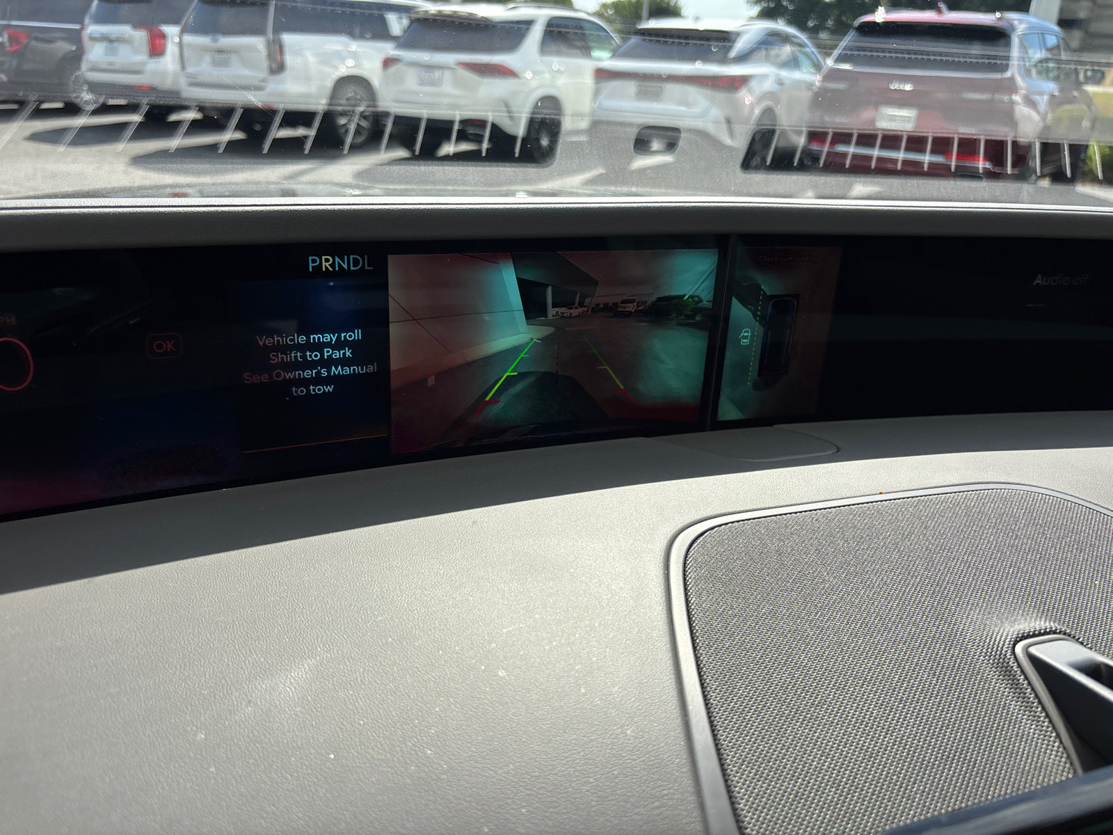Certified 2025 Lincoln Nautilus Premier AWD/4WD image 19