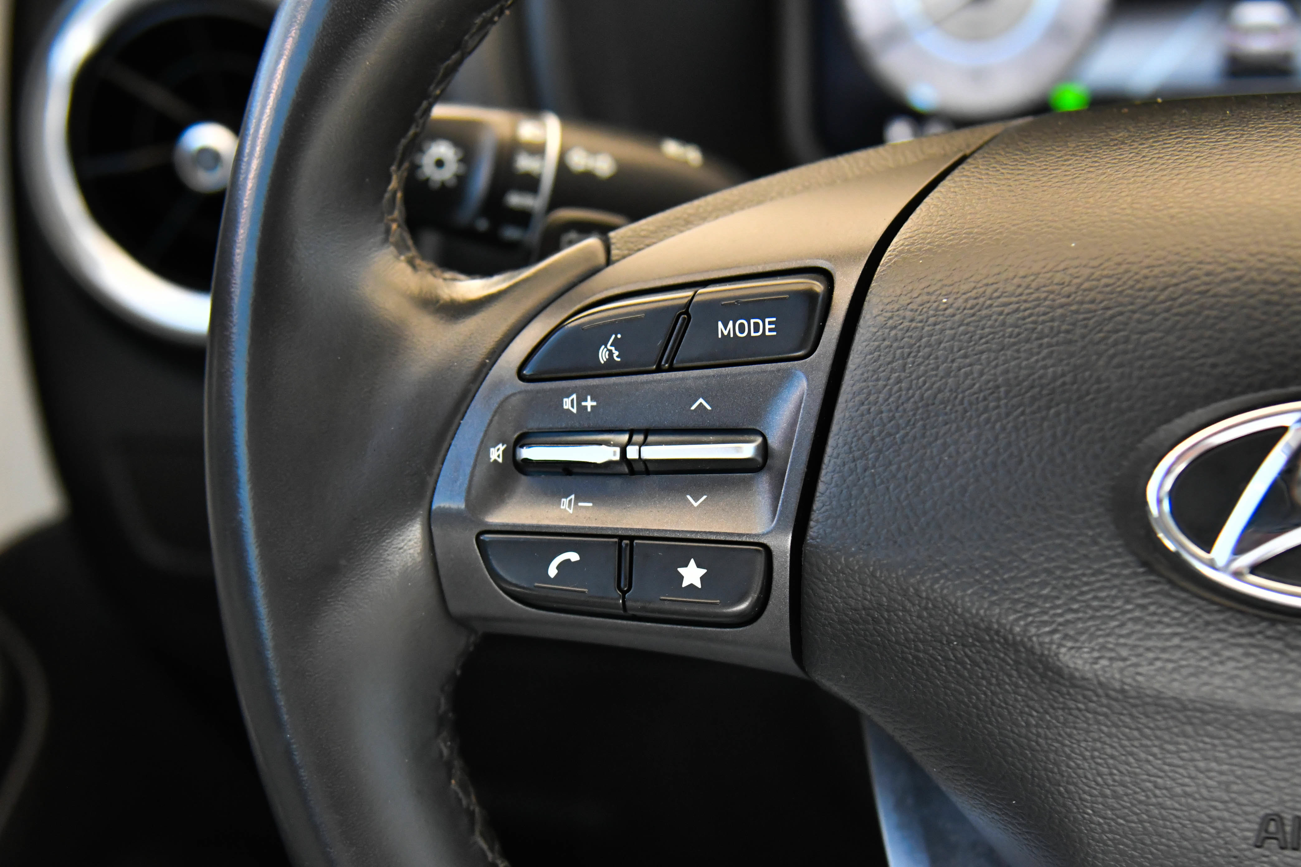 Used 2023 Hyundai Kona SEL w/ Cargo Package FWD image 35