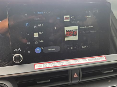 Used 2026 Toyota Prius LE FWD image 9