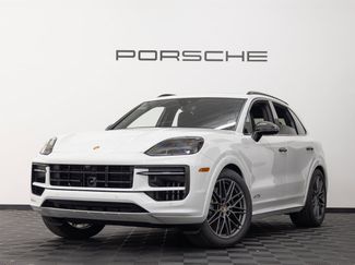 New 2026 Porsche Cayenne GTS video 1