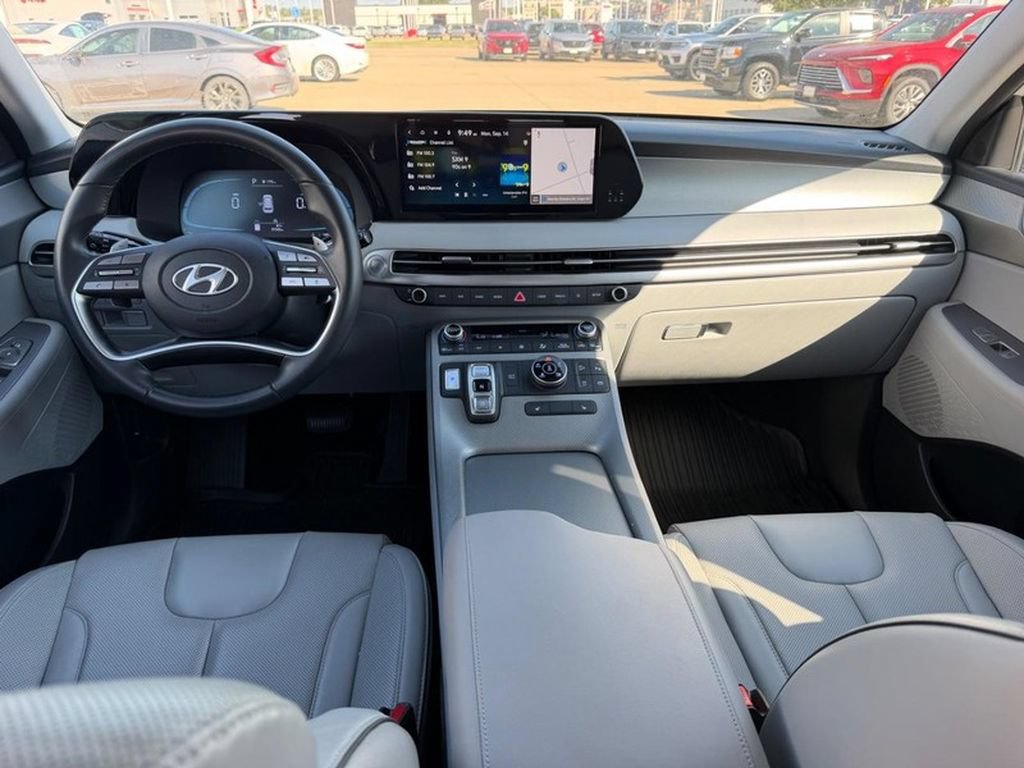 Used 2025 Hyundai Palisade SEL AWD/4WD image 12