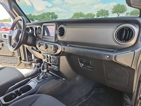 Used 2022 Jeep Gladiator Sport AWD/4WD image 25