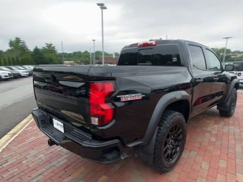 Used 2026 Chevrolet Colorado Trail Boss AWD/4WD image 2