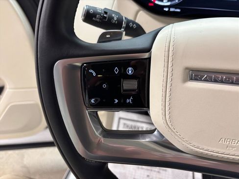 Used 2025 Land Rover Range Rover SE image 20