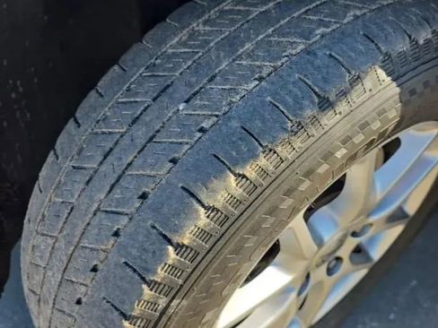 Used 2022 Chrysler Pacifica Touring-L image 51