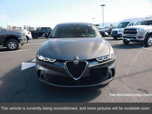 Used 2024 Alfa Romeo Tonale Ti w/ Premium Interior Package image 9