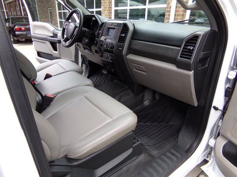 Used 2021 Ford F250 XL w/ Power Equipment Group AWD/4WD image 21