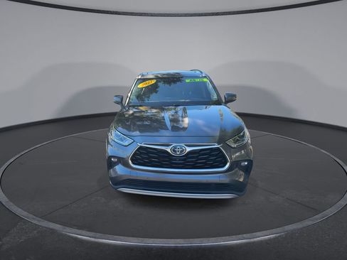 Used 2021 Toyota Highlander Platinum image 5