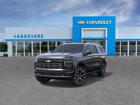 New 2026 Chevrolet Suburban High Country AWD/4WD image 10