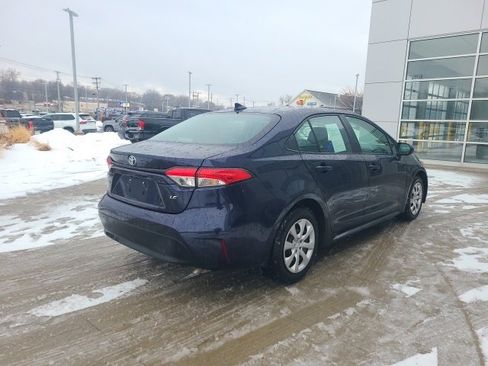 Used 2024 Toyota Corolla LE image 7