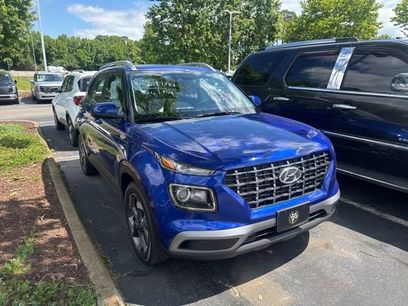 Used 2025 Hyundai Venue SEL