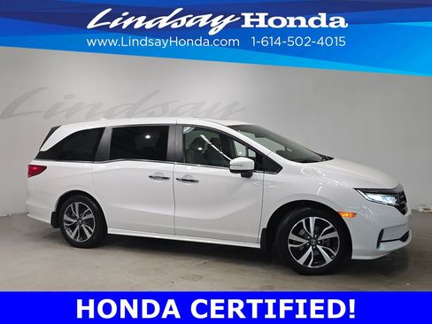 Certified 2023 Honda Odyssey Touring image 3