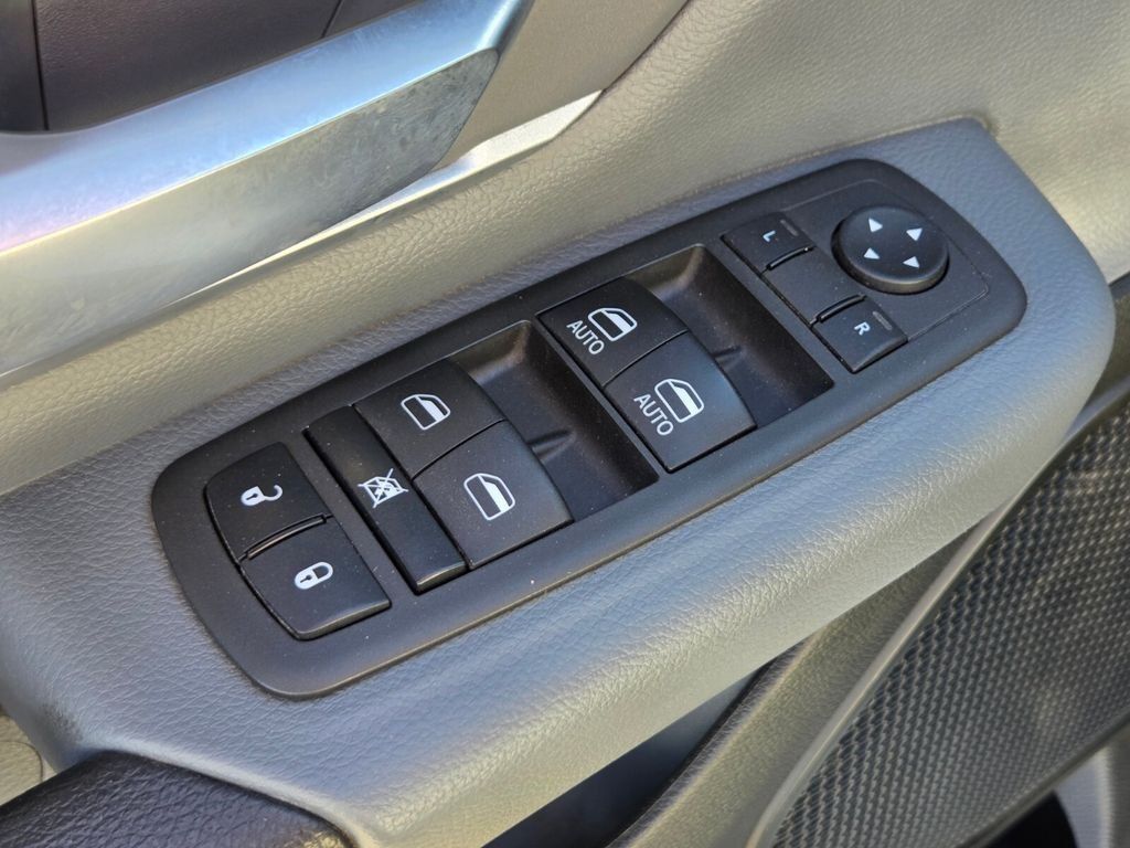 Used 2022 RAM 1500 Big Horn RWD image 22