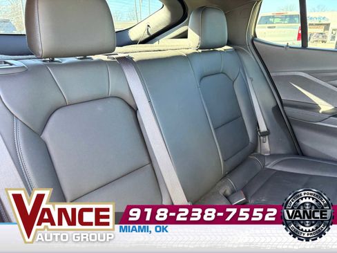 Used 2025 Buick Envista Sport Touring w/ Advanced Safety Package image 18