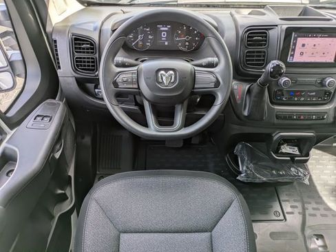 Used 2024 RAM ProMaster 2500 w/ Power Group FWD image 11