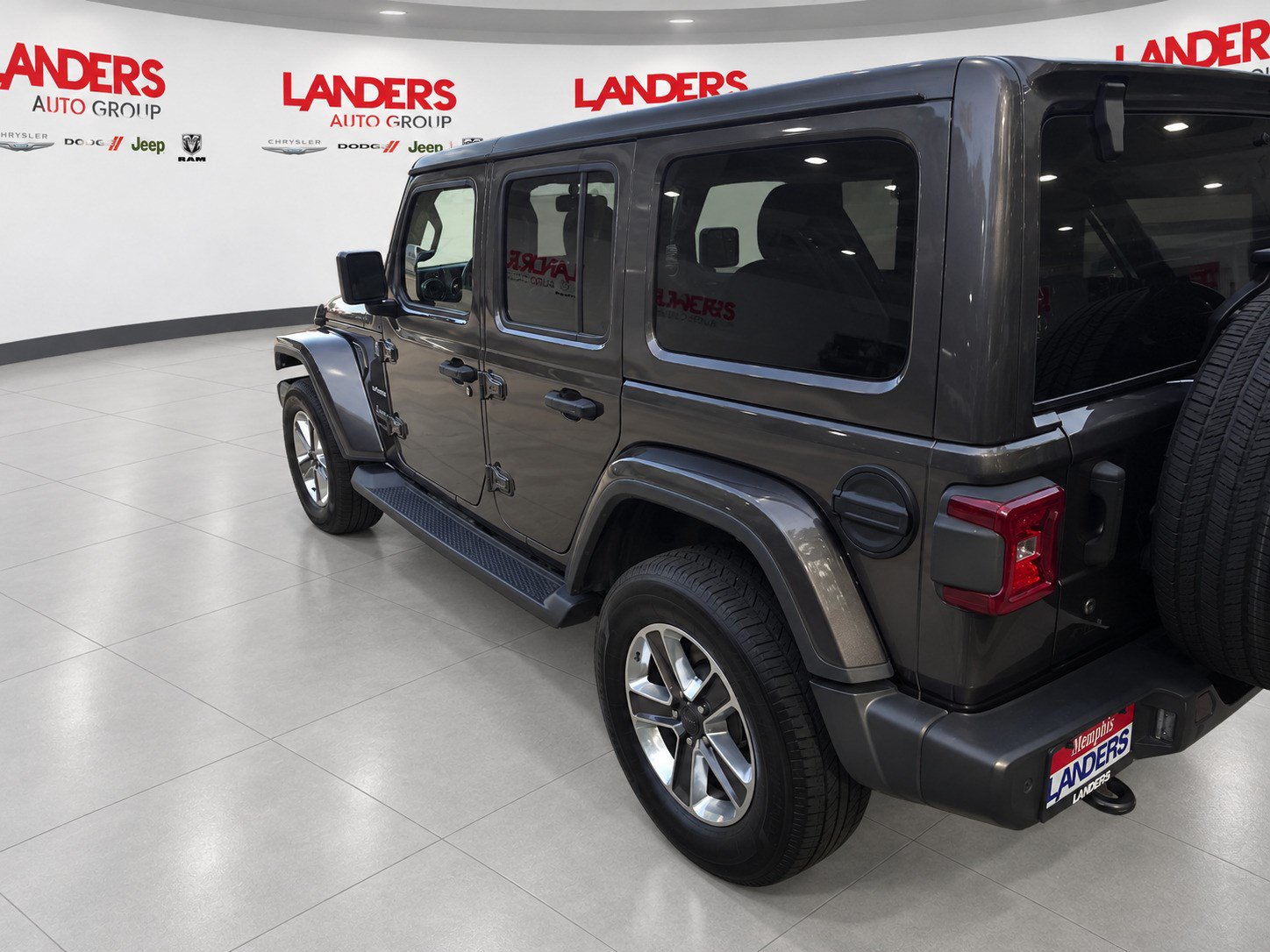 Used 2020 Jeep Wrangler Unlimited Sahara AWD/4WD image 6
