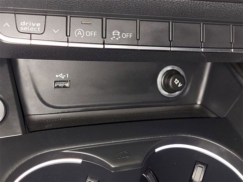 Used 2018 Audi A4 2.0T Premium w/ 18" Wheel Package image 28